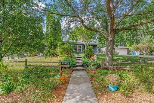 2310 Byrd Avenue N, Golden Valley, MN 55422