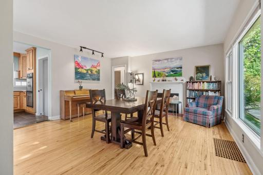 2310 Byrd Avenue N, Golden Valley, MN 55422
