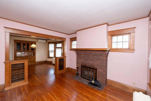 1537 Midway Parkway, Saint Paul, MN 55108