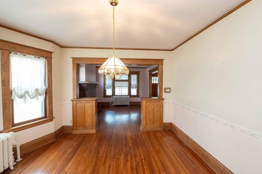 1537 Midway Parkway, Saint Paul, MN 55108