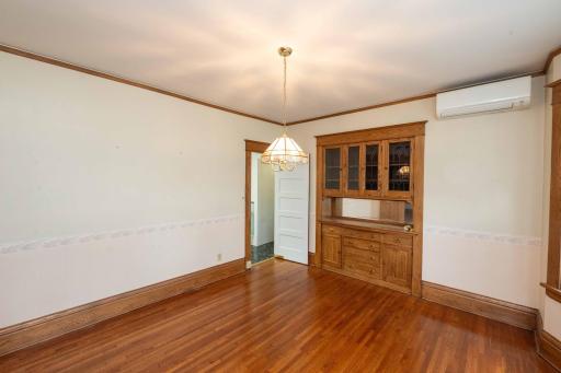 1537 Midway Parkway, Saint Paul, MN 55108