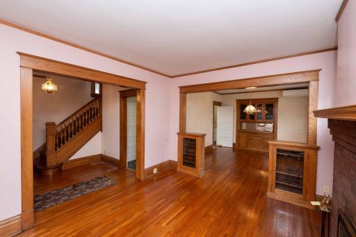 1537 Midway Parkway, Saint Paul, MN 55108