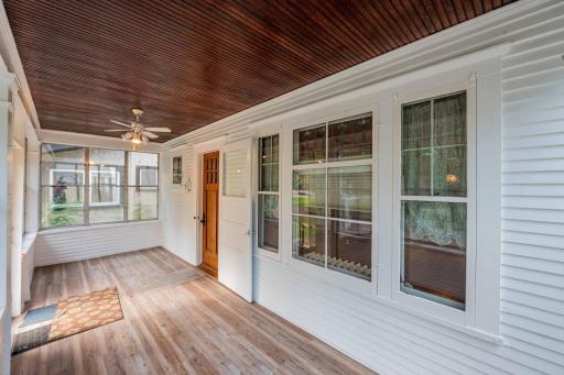 1537 Midway Parkway, Saint Paul, MN 55108