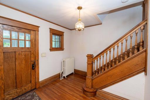 1537 Midway Parkway, Saint Paul, MN 55108