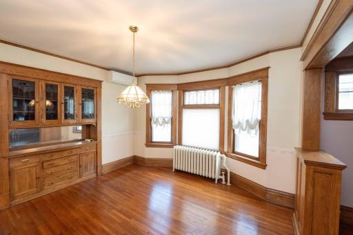 1537 Midway Parkway, Saint Paul, MN 55108