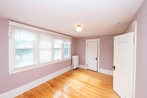 1537 Midway Parkway, Saint Paul, MN 55108
