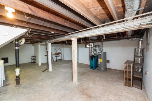 1537 Midway Parkway, Saint Paul, MN 55108