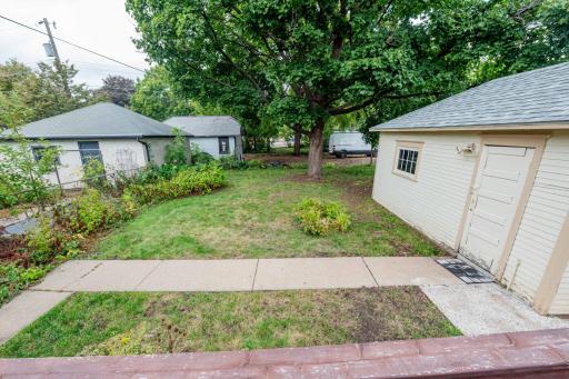 1537 Midway Parkway, Saint Paul, MN 55108