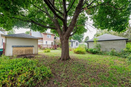 1537 Midway Parkway, Saint Paul, MN 55108