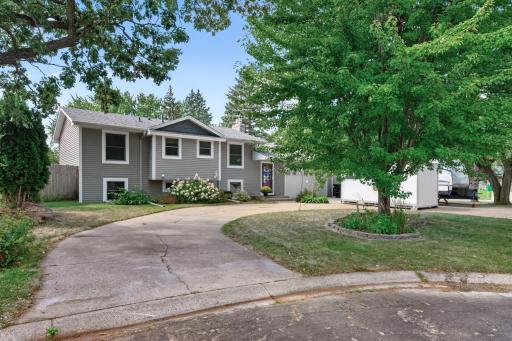 10657 Verdin Street NW, Coon Rapids, MN 55433