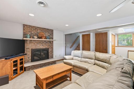 10657 Verdin Street NW, Coon Rapids, MN 55433