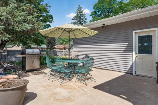 10657 Verdin Street NW, Coon Rapids, MN 55433
