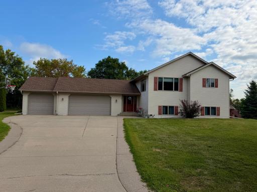 Spacious split-entry home, that is move in ready!