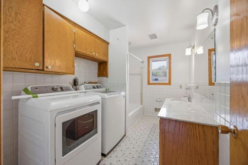 7710 Quincy Street NE, Spring Lake Park, MN 55432