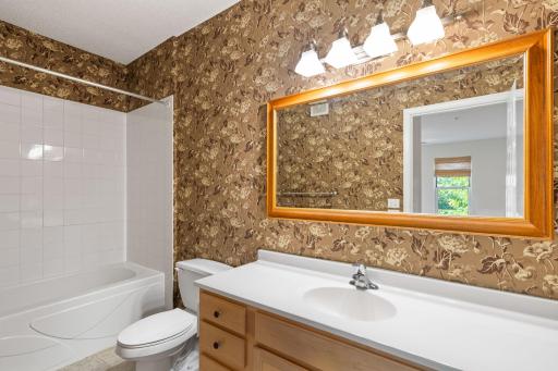 645 N 1st St, 409, Minneapolis, MN 55401