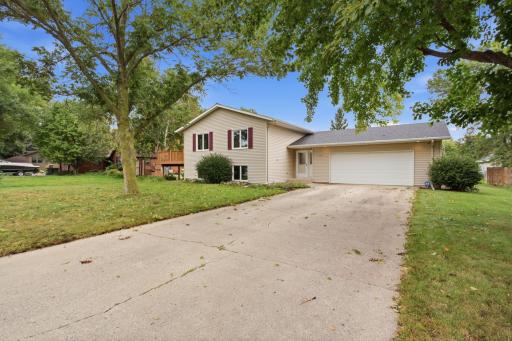 Welcome to 2704 13th Ave NW Willmar in Collegeview Addition