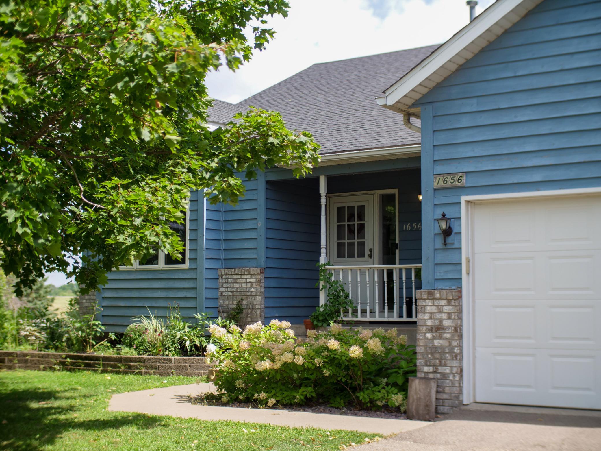 Property photo for 1656 Mark Court, Shakopee, MN 55379
