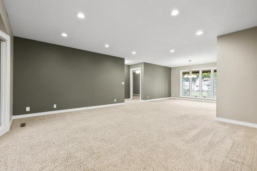 611 Dugdale Avenue, Worthington, MN 56187