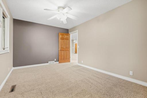 611 Dugdale Avenue, Worthington, MN 56187