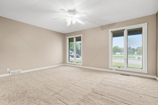 611 Dugdale Avenue, Worthington, MN 56187