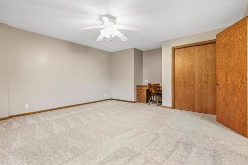611 Dugdale Avenue, Worthington, MN 56187