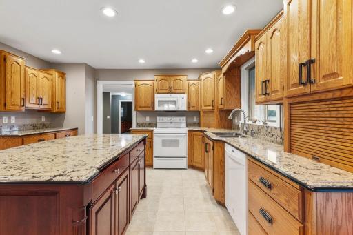 611 Dugdale Avenue, Worthington, MN 56187