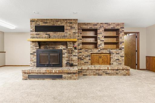 611 Dugdale Avenue, Worthington, MN 56187