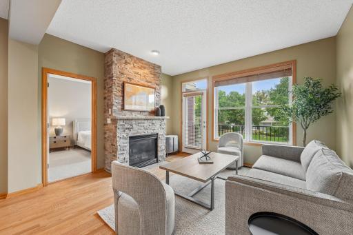10733 Falling Water Lane, B, Saint Paul, MN 55129