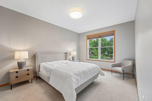 10733 Falling Water Lane, B, Saint Paul, MN 55129