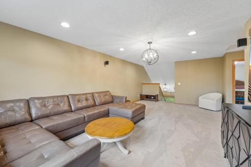 10733 Falling Water Lane, B, Saint Paul, MN 55129