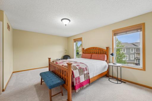 10733 Falling Water Lane, B, Saint Paul, MN 55129
