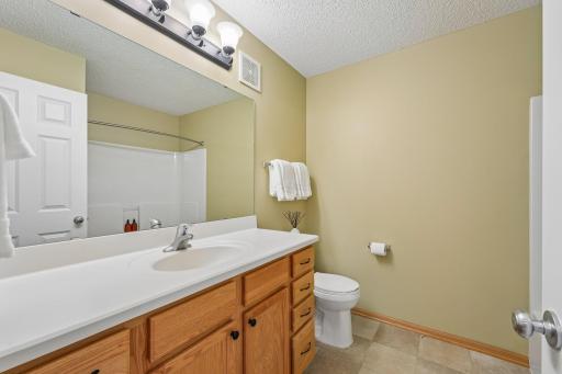 10733 Falling Water Lane, B, Saint Paul, MN 55129