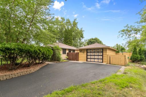2726 Dellwood Street, Roseville, MN 55113