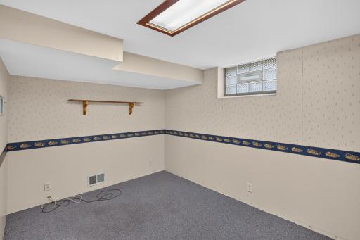 6800 W 26th Street, Saint Louis Park, MN 55426
