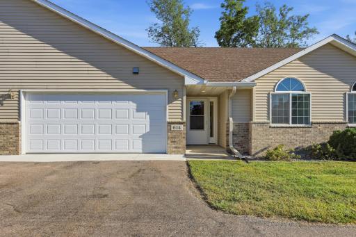 Photo for 614 Golden Gate Lane, Winsted, MN 55395 - listing #7135488 614 Golden Gate Lane, Winsted, MN 55395