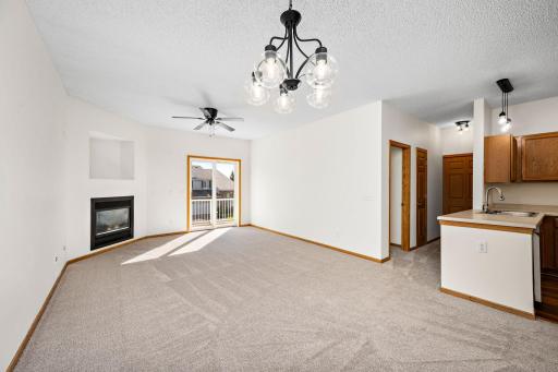 18275 Kerrville Trail, 402, Lakeville, MN 55044