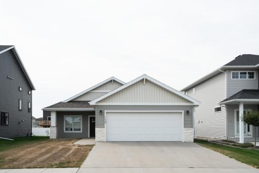 7463 17th Street S, Fargo, ND 58104