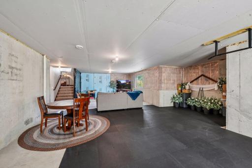 5814 Sunnybrook Circle, Minnetrista, MN 55364