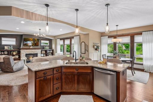 5814 Sunnybrook Circle, Minnetrista, MN 55364