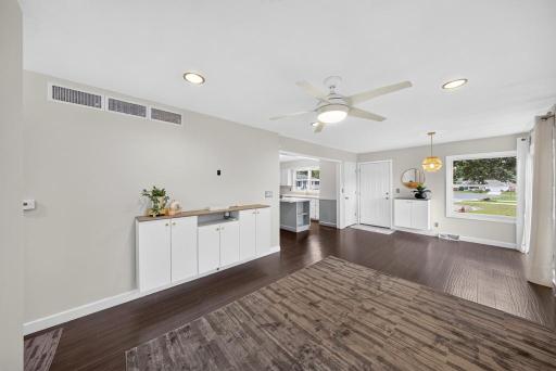 402 Sunset Court NE, Stewartville, MN 55976