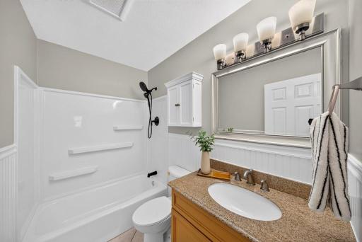 402 Sunset Court NE, Stewartville, MN 55976