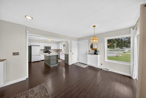 402 Sunset Court NE, Stewartville, MN 55976