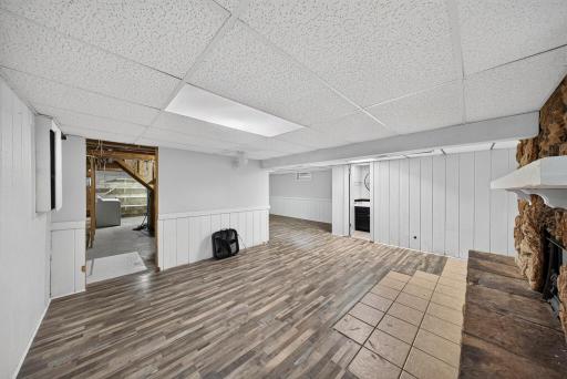 402 Sunset Court NE, Stewartville, MN 55976