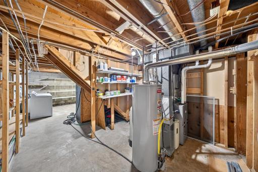 402 Sunset Court NE, Stewartville, MN 55976