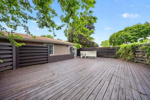 402 Sunset Court NE, Stewartville, MN 55976