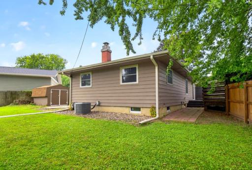 402 Sunset Court NE, Stewartville, MN 55976