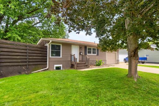 402 Sunset Court NE, Stewartville, MN 55976