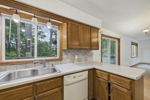 7018 43rd Street N, Oakdale, MN 55128