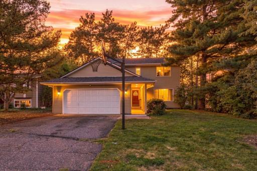 7018 43rd Street N, Oakdale, MN 55128