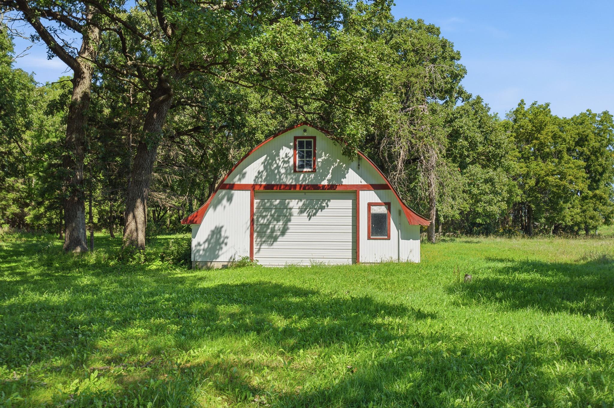 Property photo for 12179 380th Avenue, Blue Earth, MN 56013